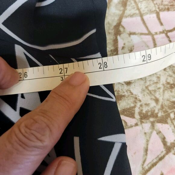 Catherines Long Sleeve Black & White Floral Print Plus Womens Size 2X - Picture 9 of 10